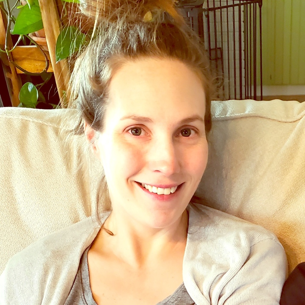 Meet your Posher, Maura